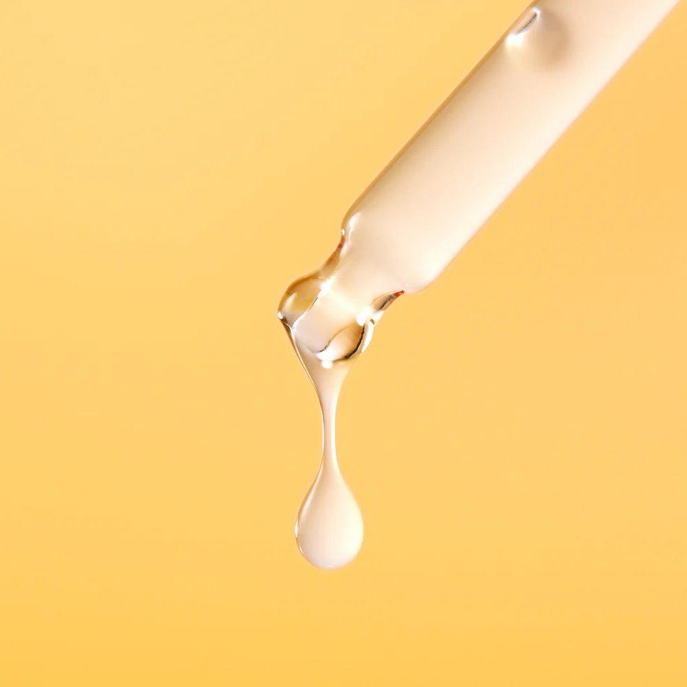 Šviesinamasis serumas su vitaminu C "Cellmazing Brightening Ampoule", 30 ml