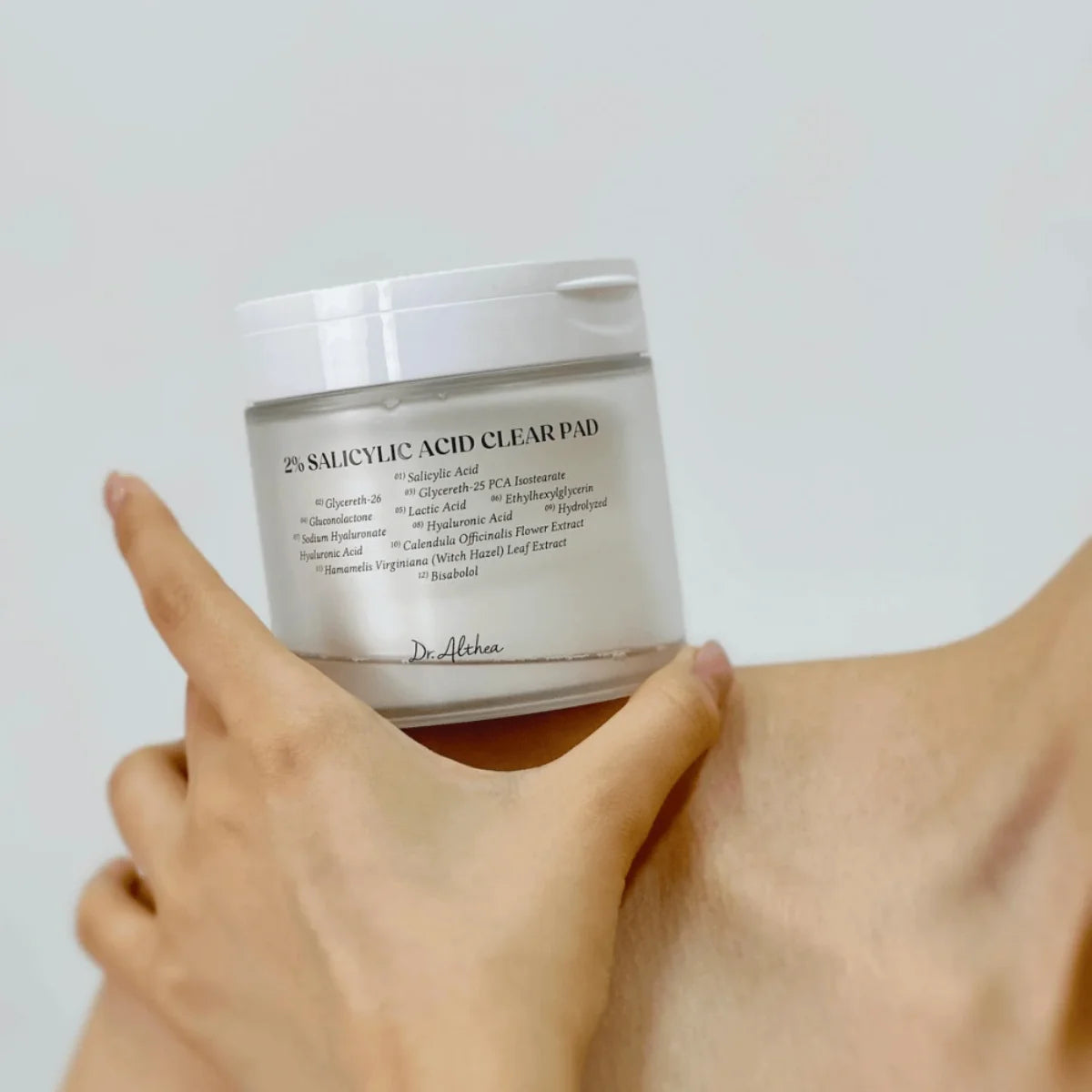 Šveičiamieji veido toniko padeliai su 2 % salicilo rūgštimi "2% Salicylic Acid Clear Pad", 65 vnt.