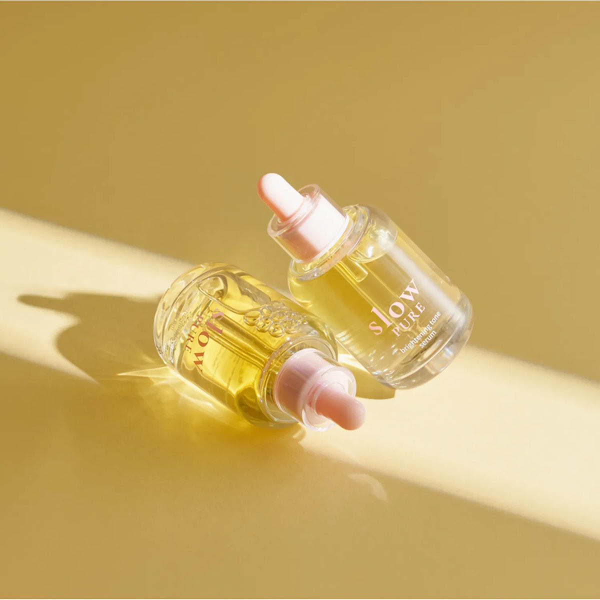 Šviesinamasis veido serumas "Brightening Tone Serum", 50 ml