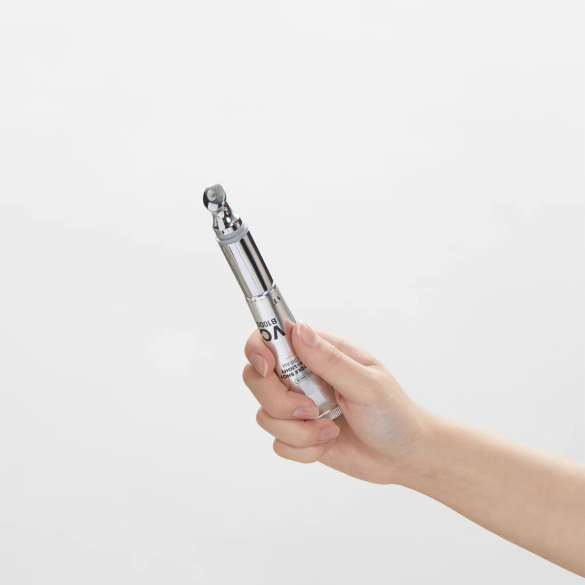 Skaistinamasis paakių kremas "Reedle Shot Vita-Light Eye Cream", 15 ml