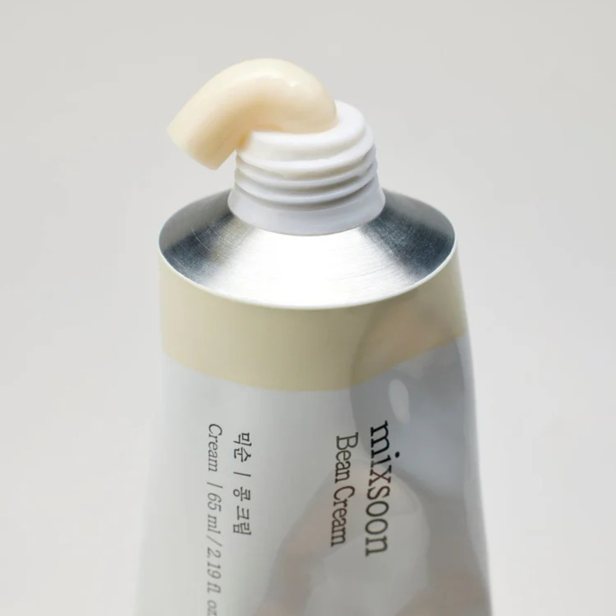 Veido kremas su fermentuotu sojų pupelių ekstraktu "Bean Cream", 65 ml