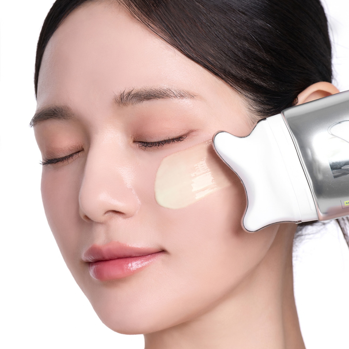 Stangrinamasis kremas su Gua Sha masažuokliu "V-Mode Gua Sha Cream", 120 ml
