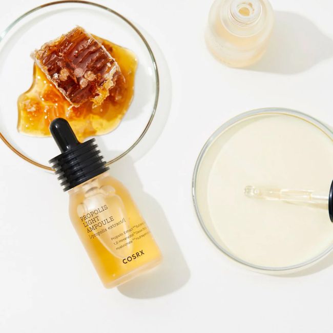 Veido ampulė su bičių propolio ekstraktu "Propolis Light Ampule", 30 ml